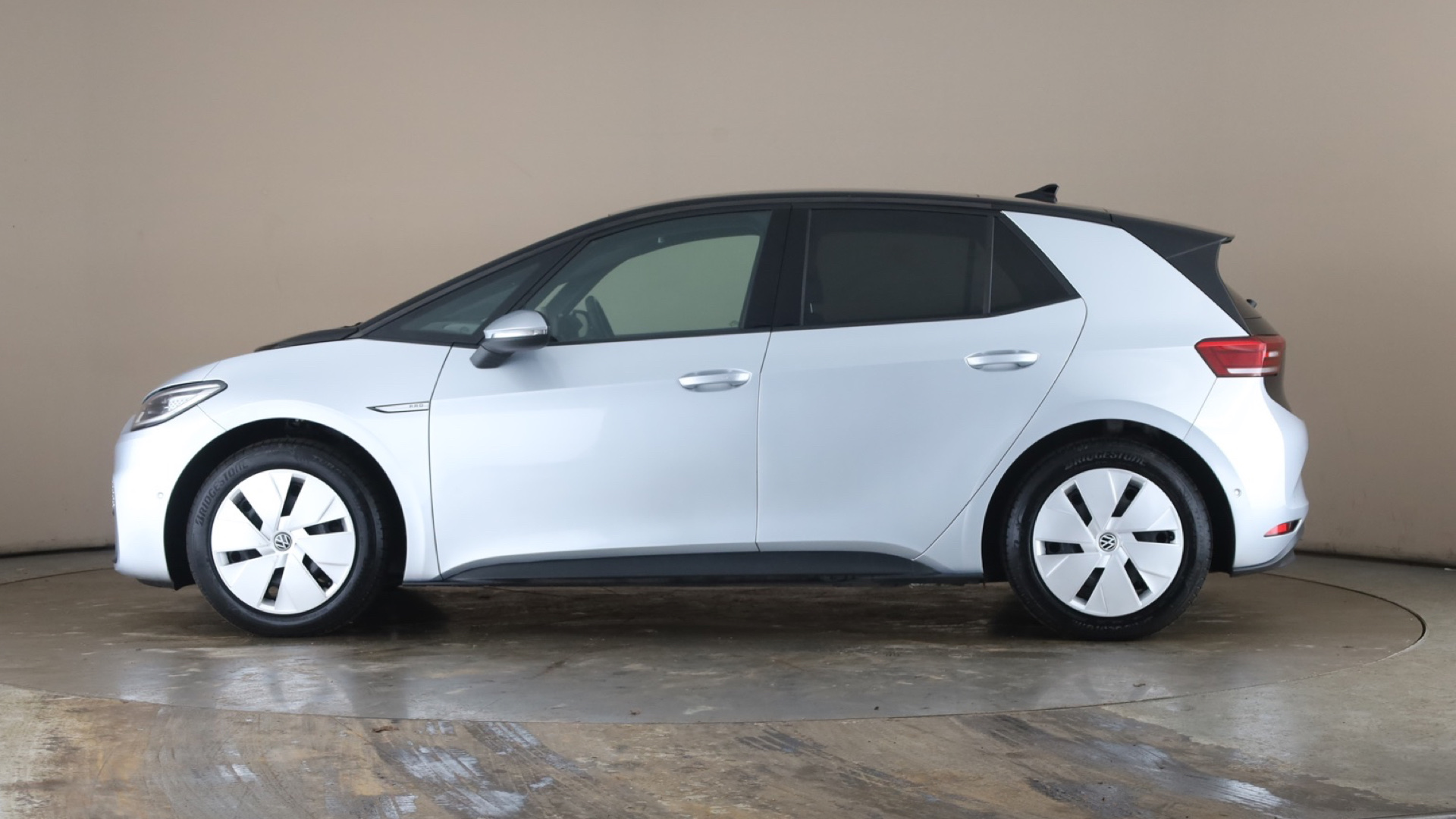 4027808 150kW Family Pro Performance 58kWh 5dr Auto