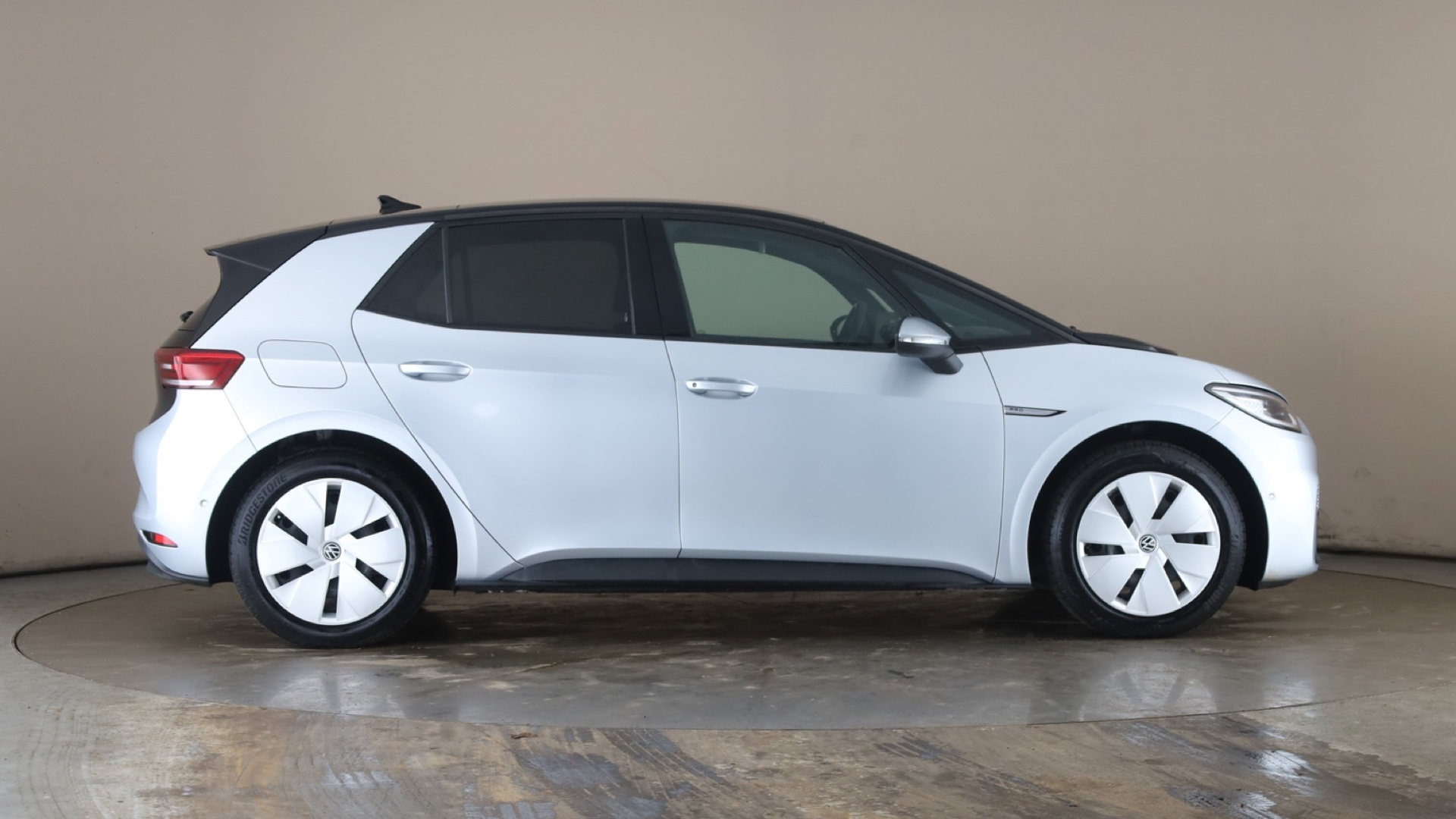 4027808 150kW Family Pro Performance 58kWh 5dr Auto