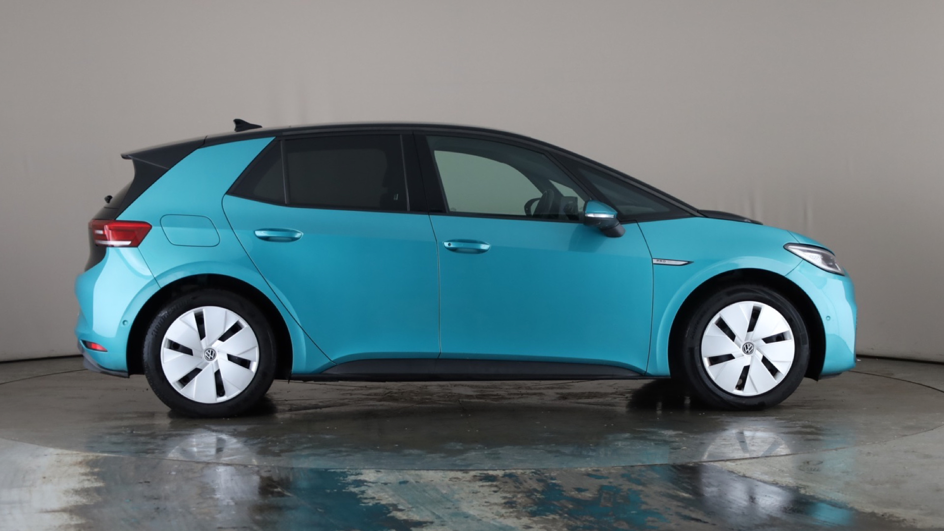 4020619 150kW Family Pro Performance 58kWh 5dr Auto