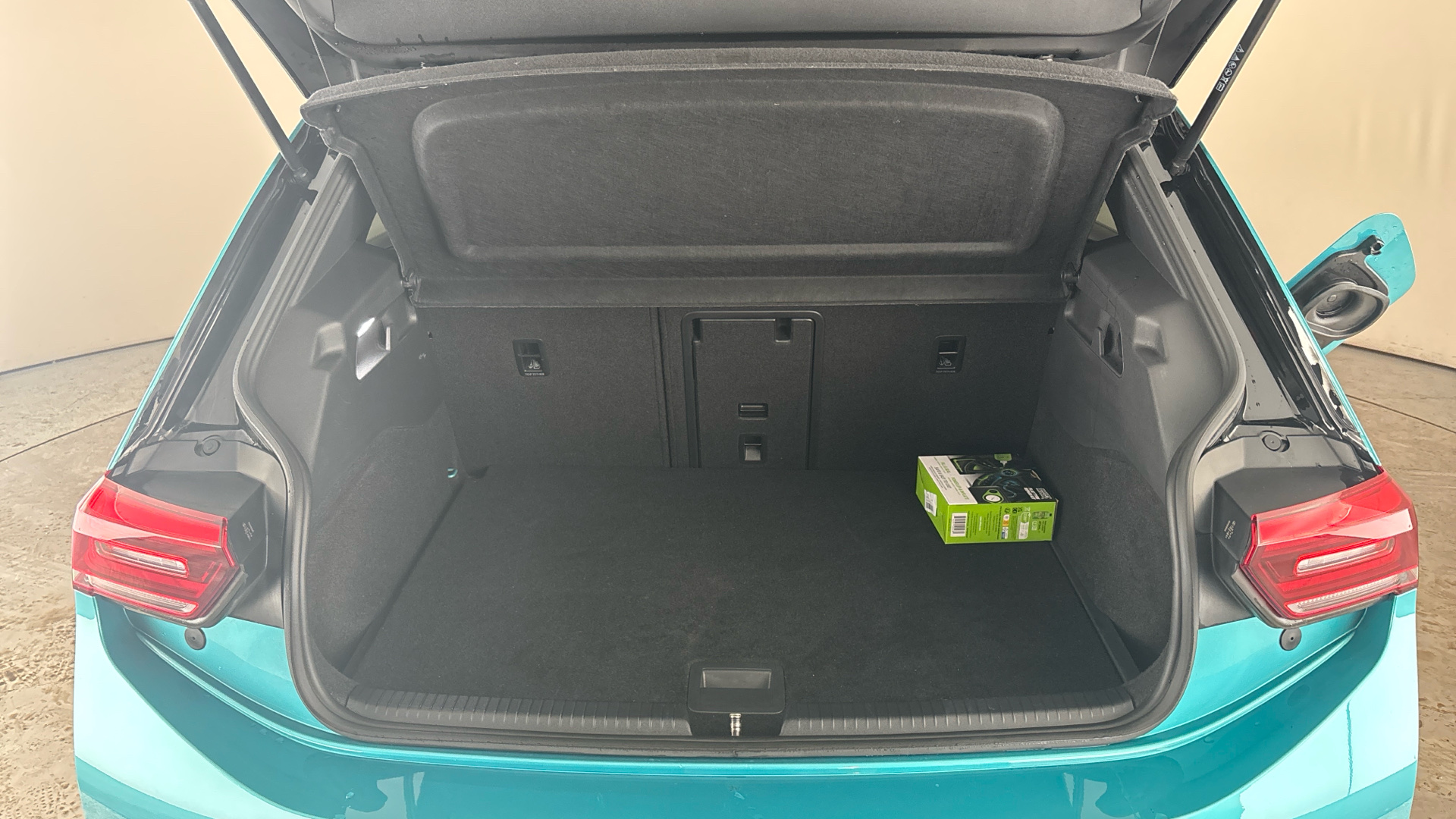 4020619 150kW Family Pro Performance 58kWh 5dr Auto