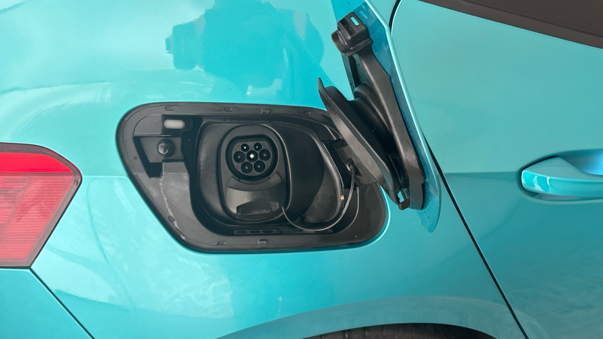 4020619 150kW Family Pro Performance 58kWh 5dr Auto