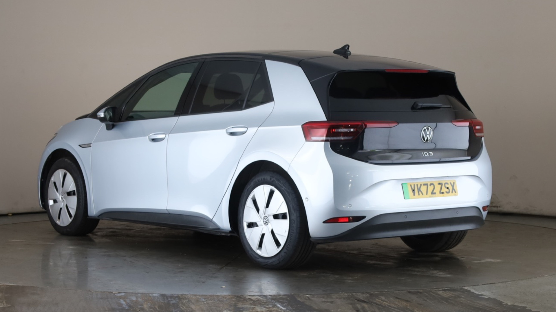 4020852 150kW Family Pro Performance 58kWh 5dr Auto