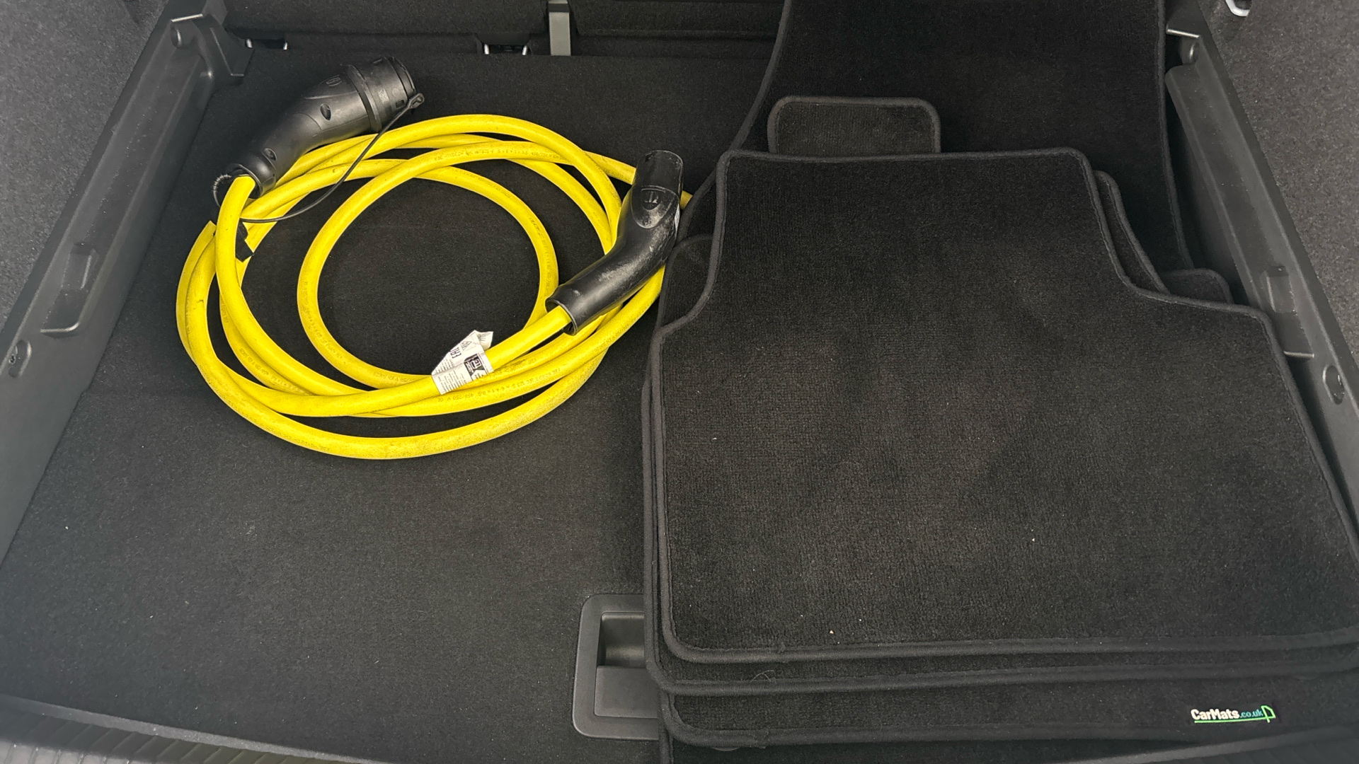 4020852 150kW Family Pro Performance 58kWh 5dr Auto