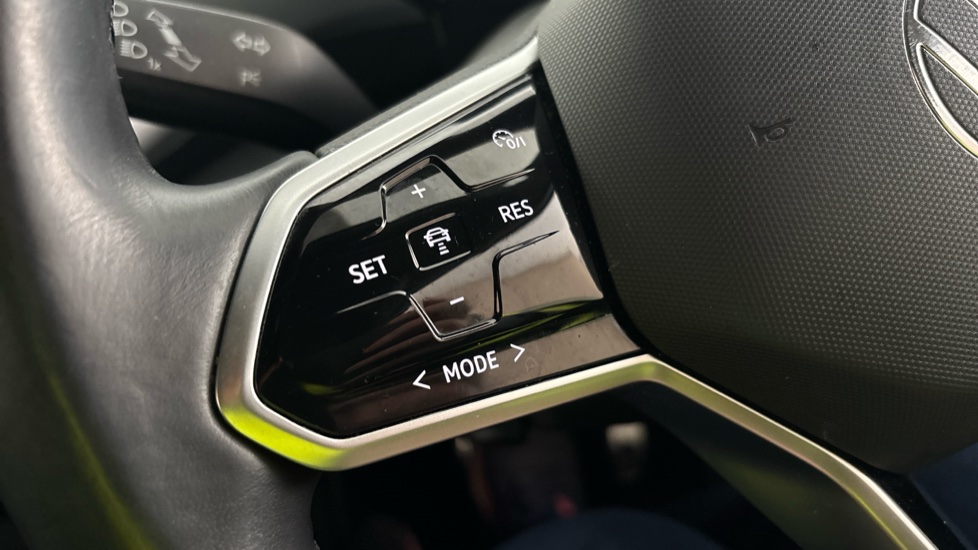 Volkswagen ID.4 ESTATE 125kW Life Pure Perform 52kWh 5dr Auto[110kW Ch]