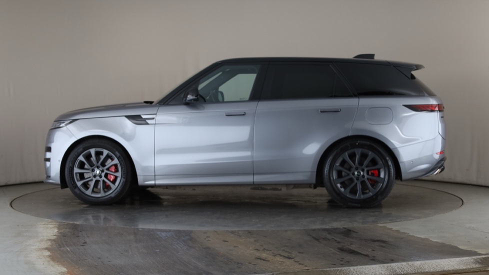 LAND ROVER RANGE ROVER SPORT Image 2