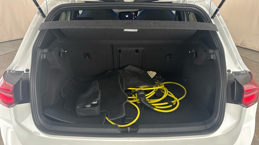 VOLKSWAGEN GOLF Image 15
