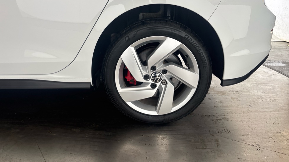 VOLKSWAGEN GOLF Image 18