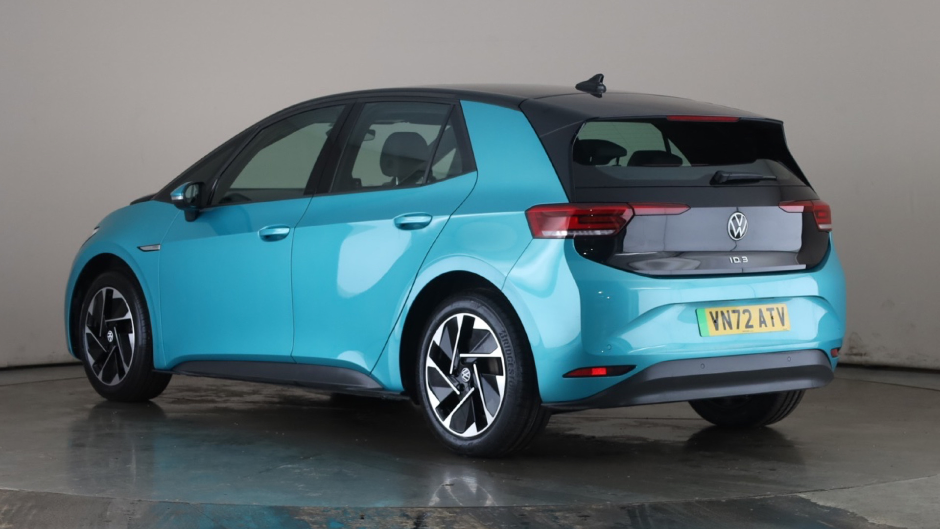 4027752 150kW Life Pro Performance 58kWh 5dr Auto