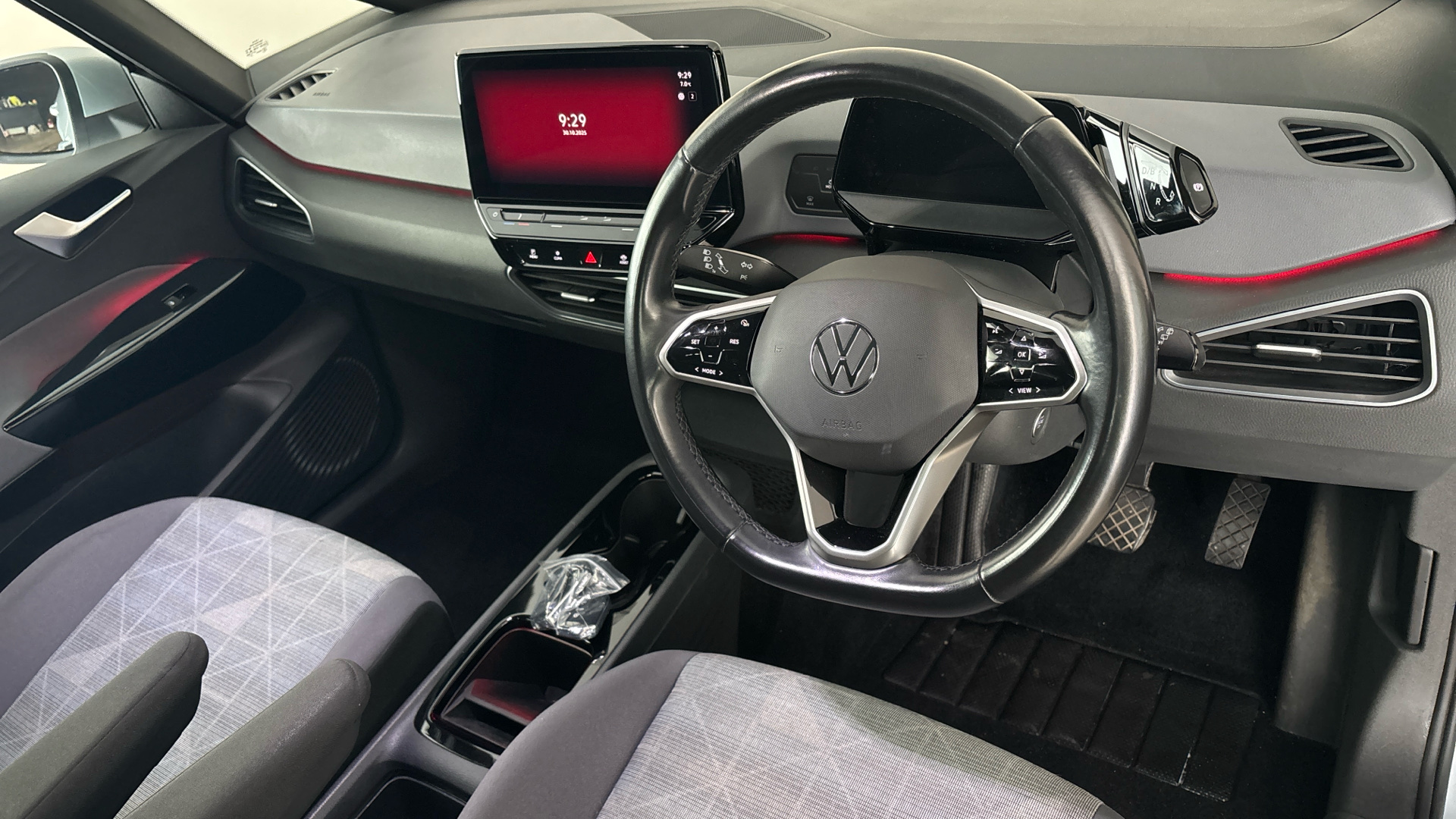 4020675 150kW Life Pro Performance 58kWh 5dr Auto