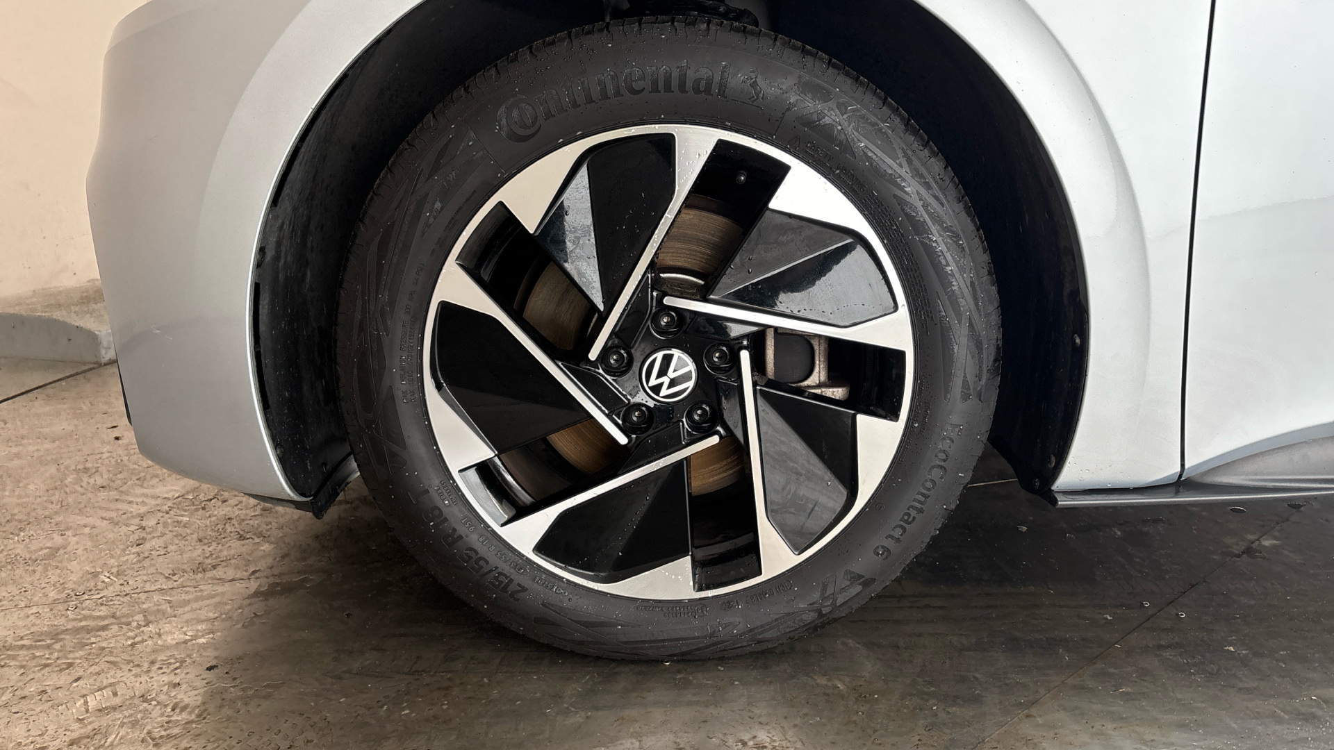 4020675 150kW Life Pro Performance 58kWh 5dr Auto