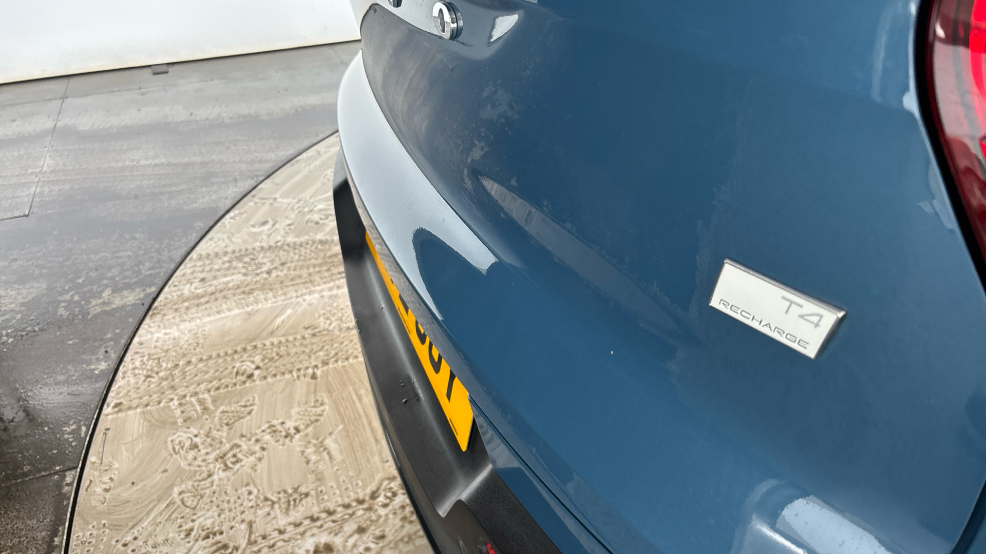 4020806 1.5 T4 Recharge PHEV Plus Dark 5dr Auto