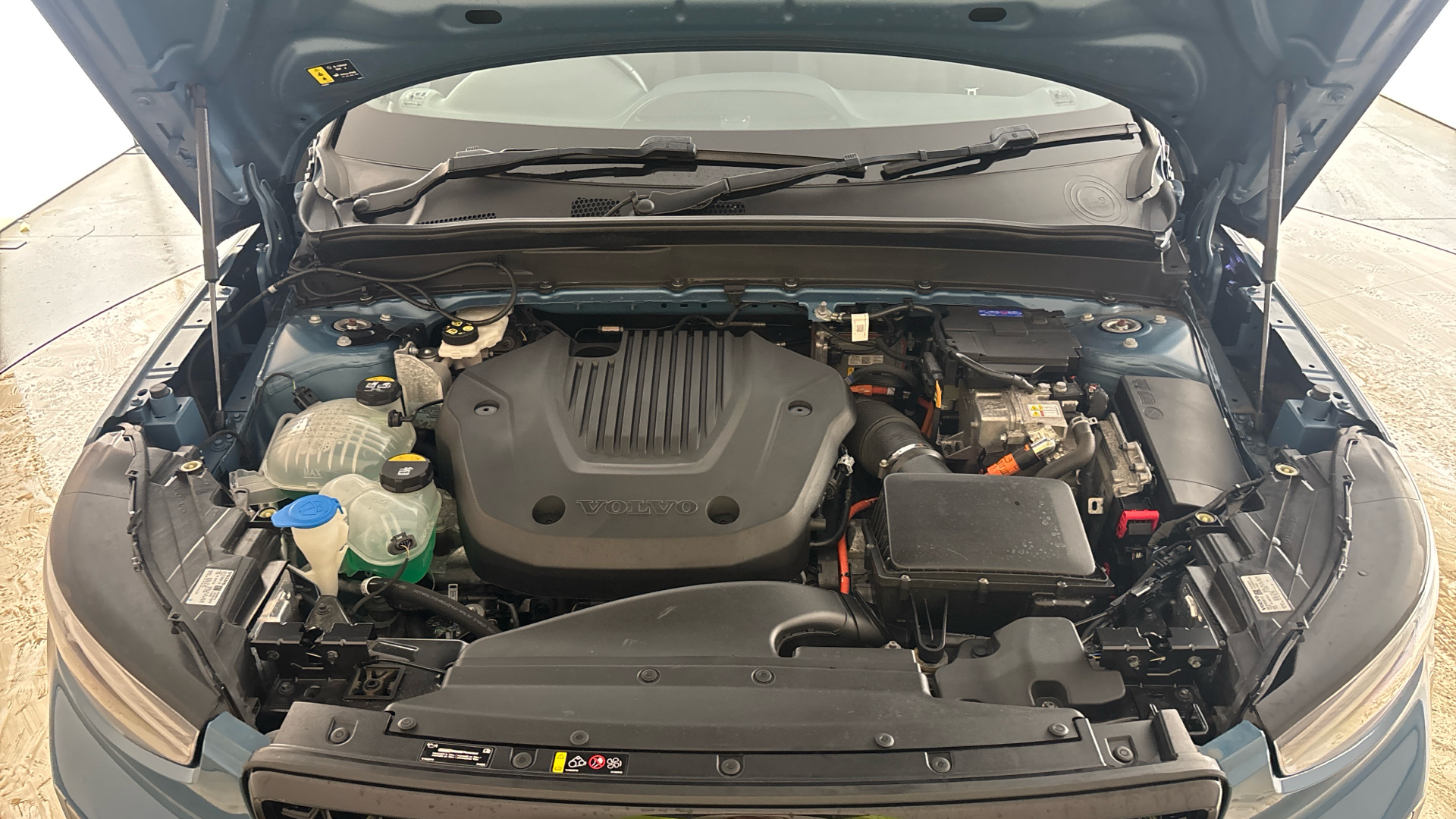 4020806 1.5 T4 Recharge PHEV Plus Dark 5dr Auto