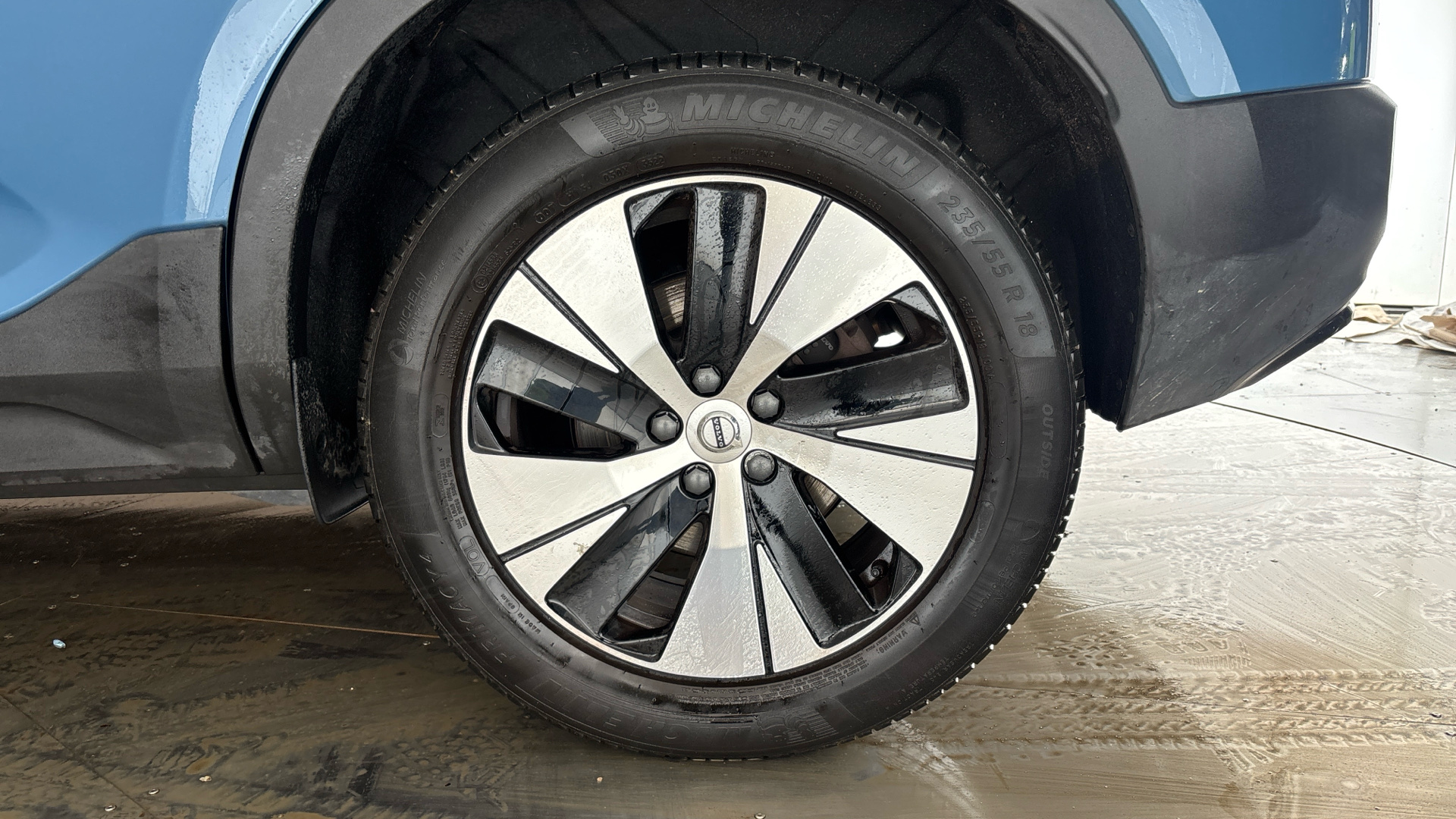 4020806 1.5 T4 Recharge PHEV Plus Dark 5dr Auto