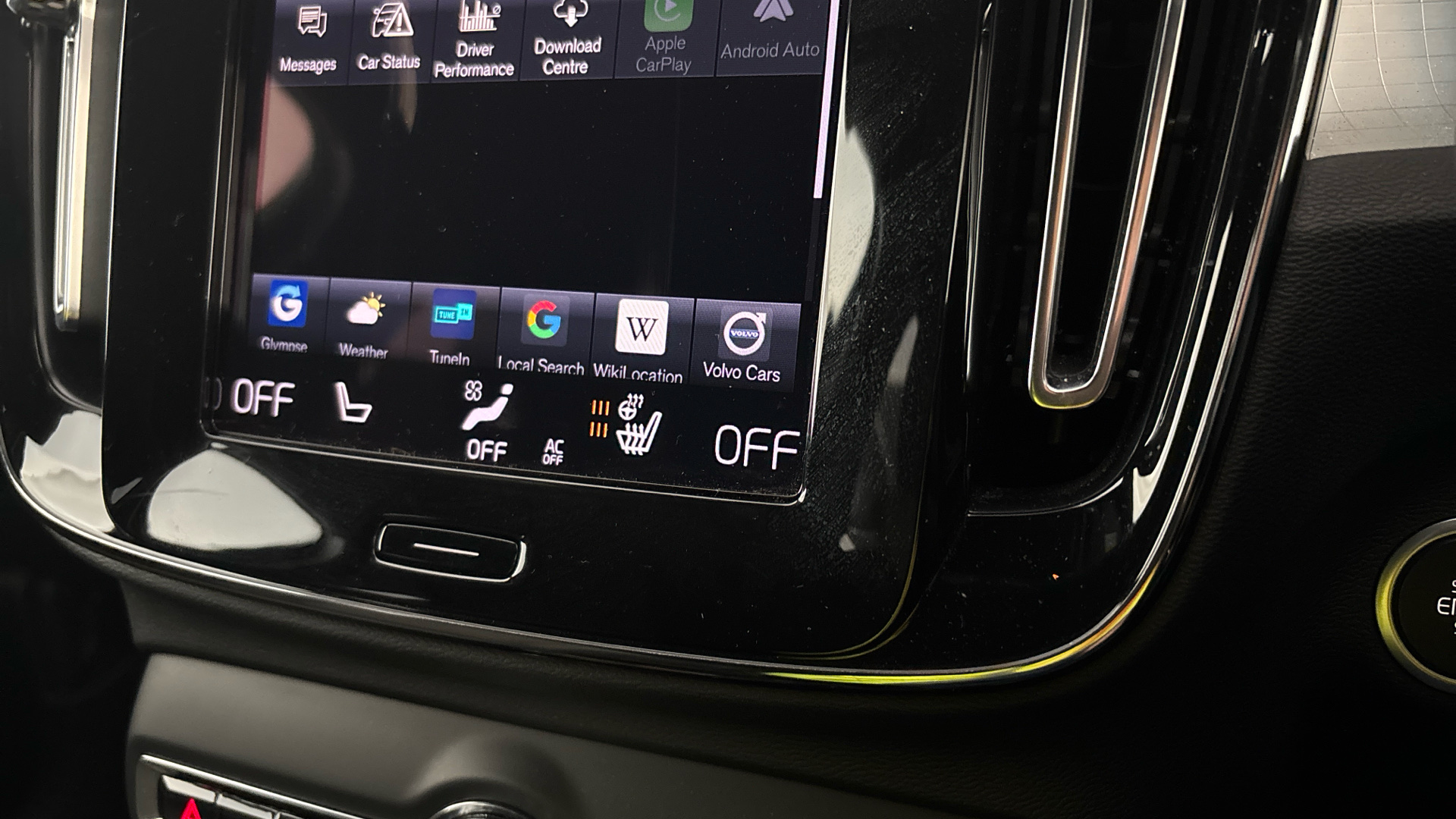 4020806 1.5 T4 Recharge PHEV Plus Dark 5dr Auto