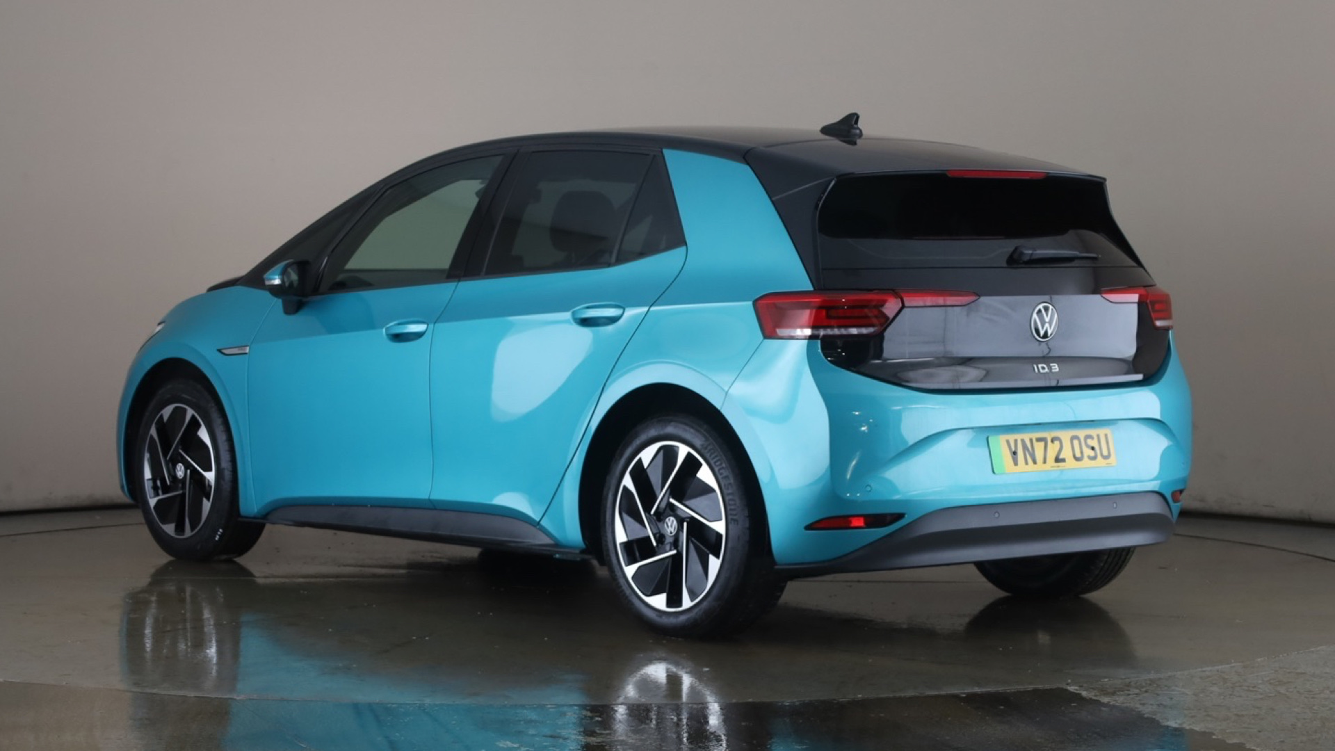 4020913 150kW Life Pro Performance 58kWh 5dr Auto