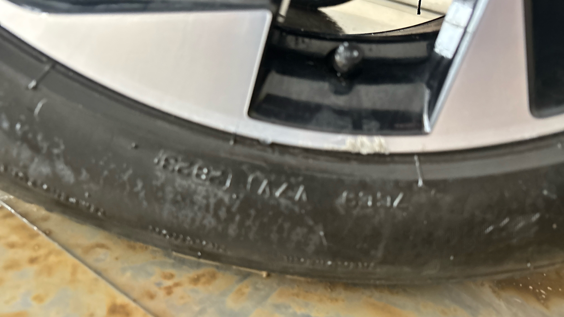 4020913 150kW Life Pro Performance 58kWh 5dr Auto