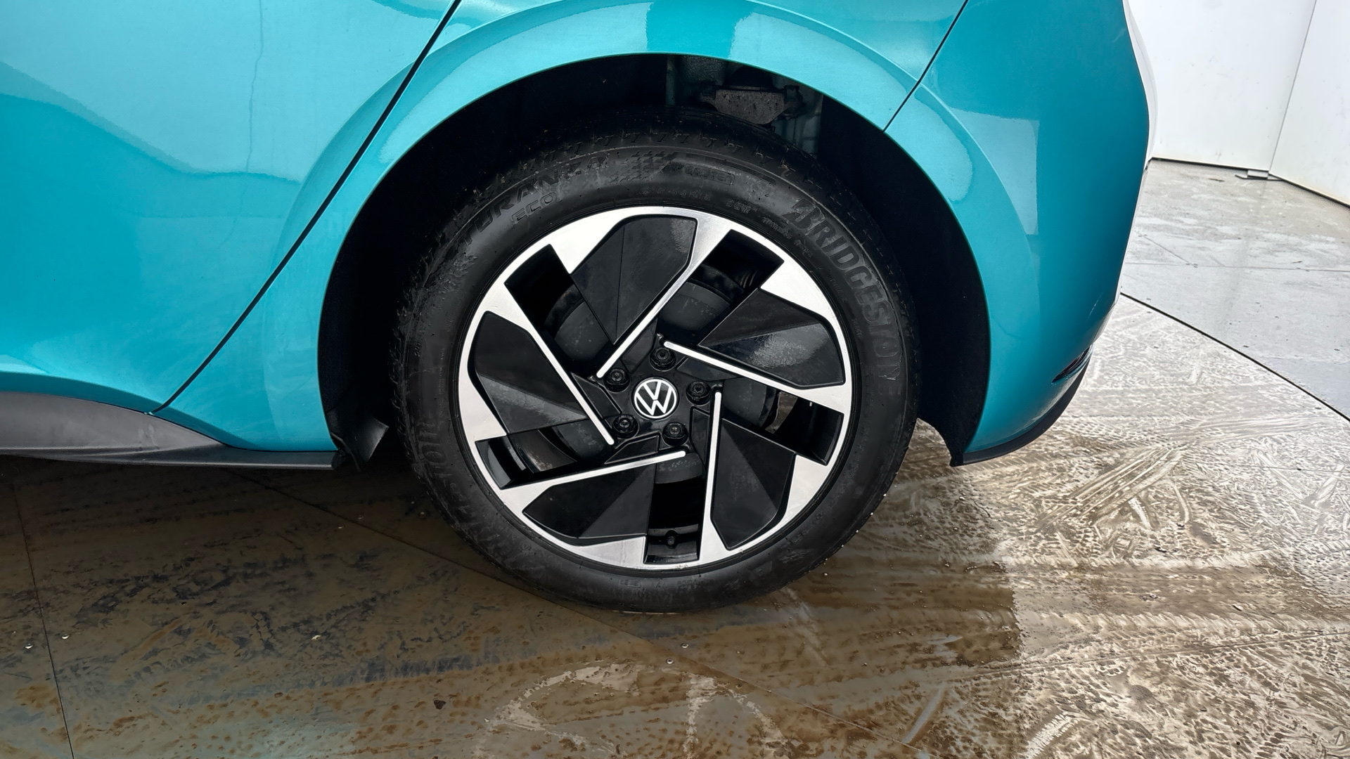 4020913 150kW Life Pro Performance 58kWh 5dr Auto