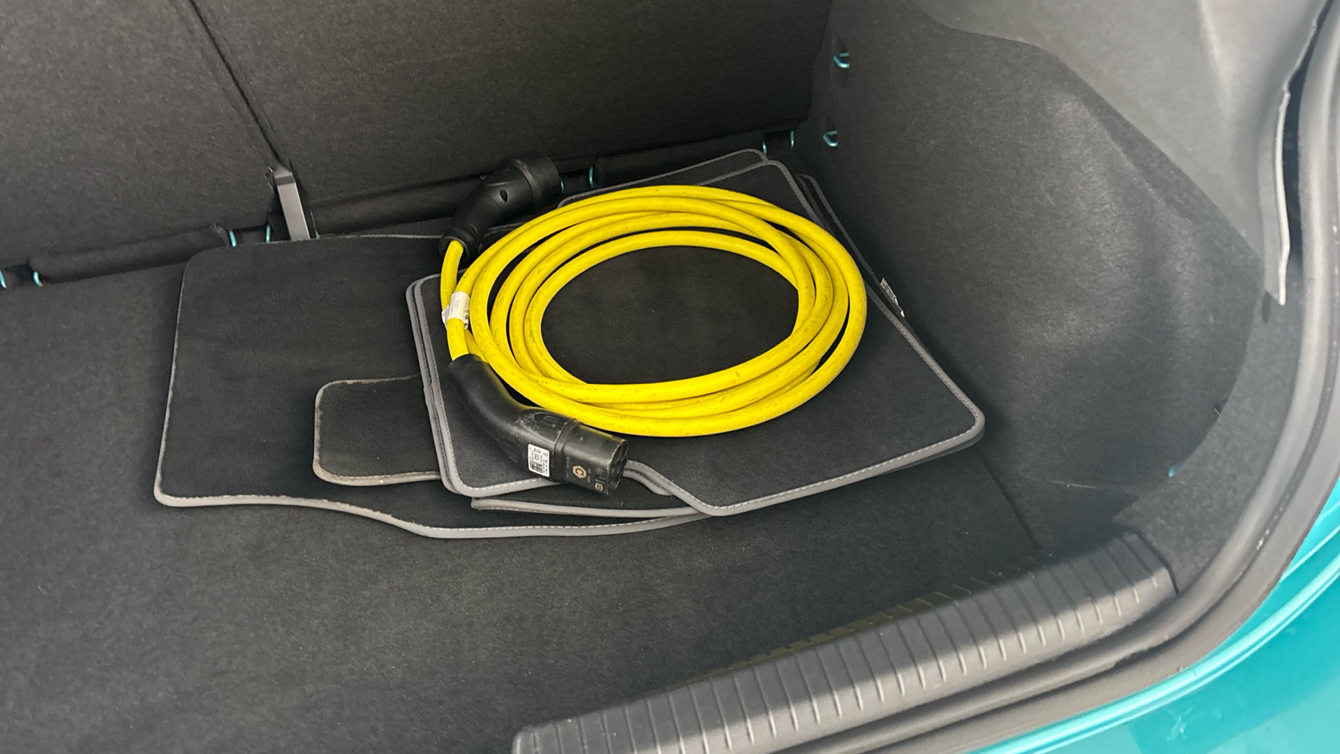 4020913 150kW Life Pro Performance 58kWh 5dr Auto