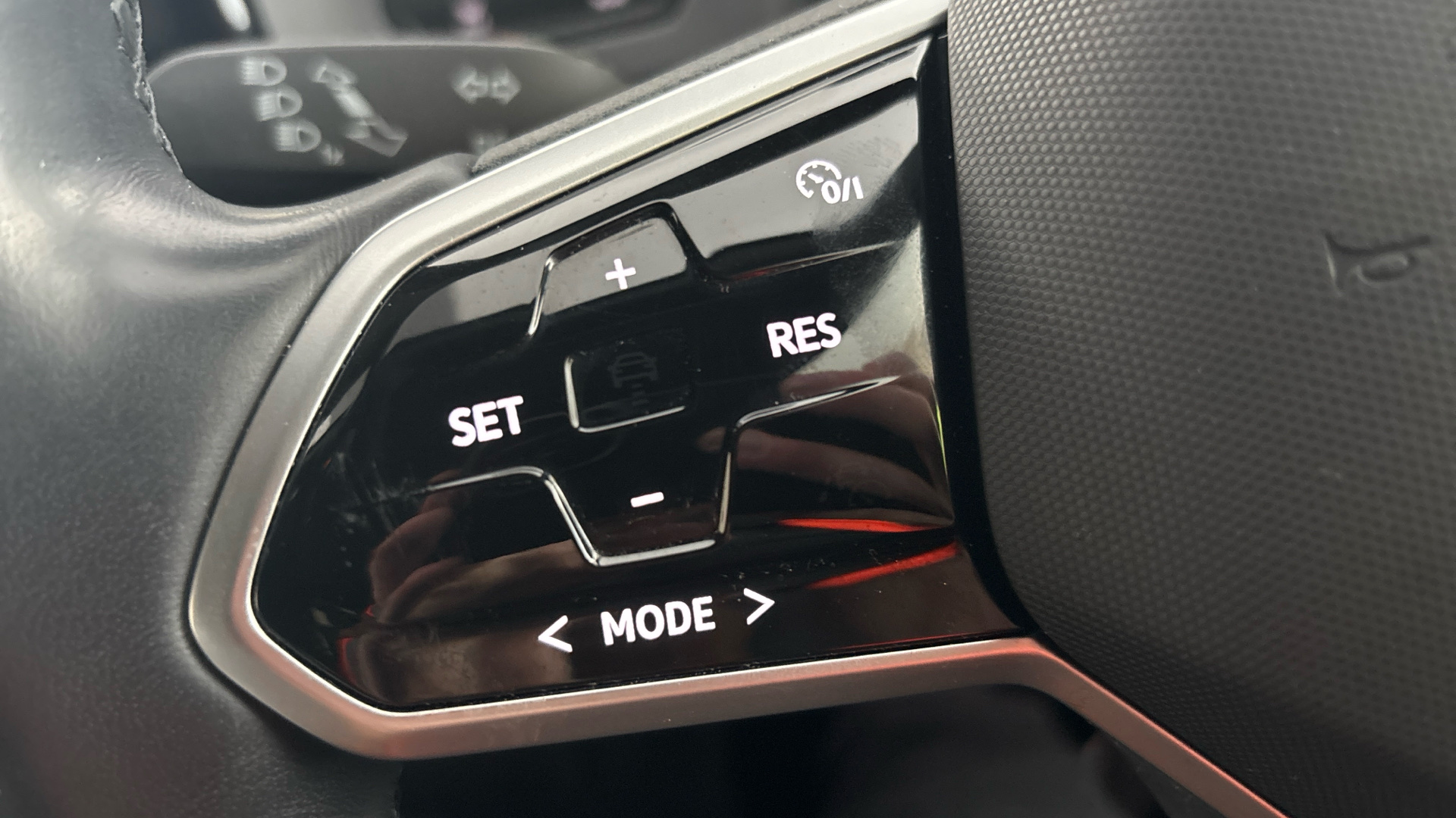 4020913 150kW Life Pro Performance 58kWh 5dr Auto