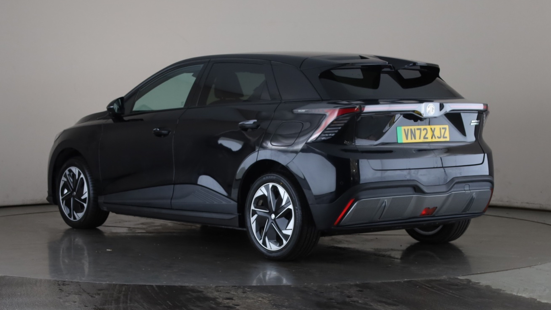 150kW Trophy EV Long Range 64kWh 5dr Auto