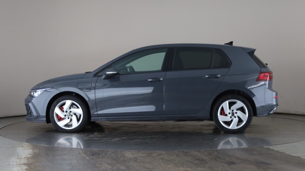 VOLKSWAGEN GOLF Image 2