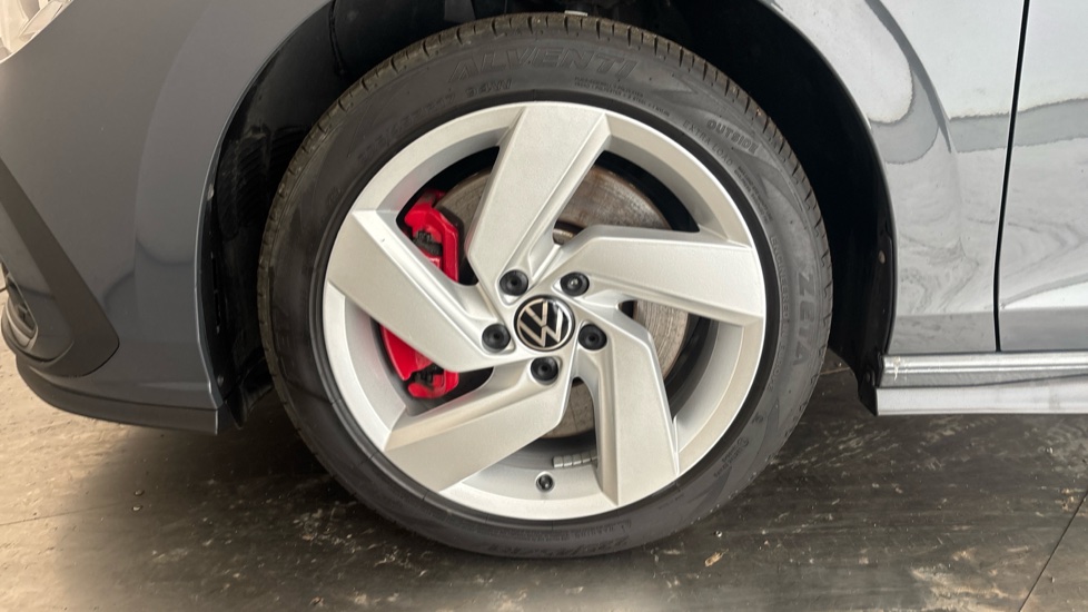 VOLKSWAGEN GOLF Image 17