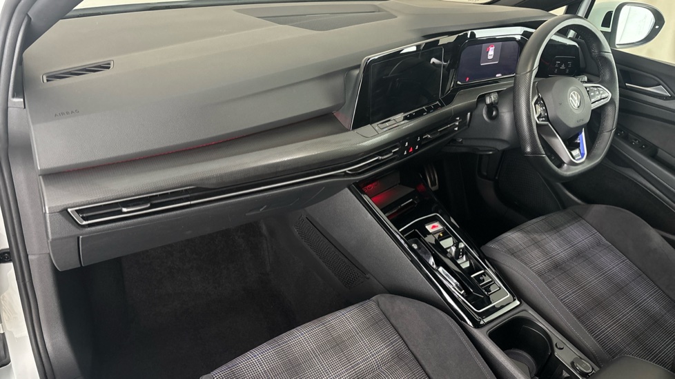 VOLKSWAGEN GOLF Image 10