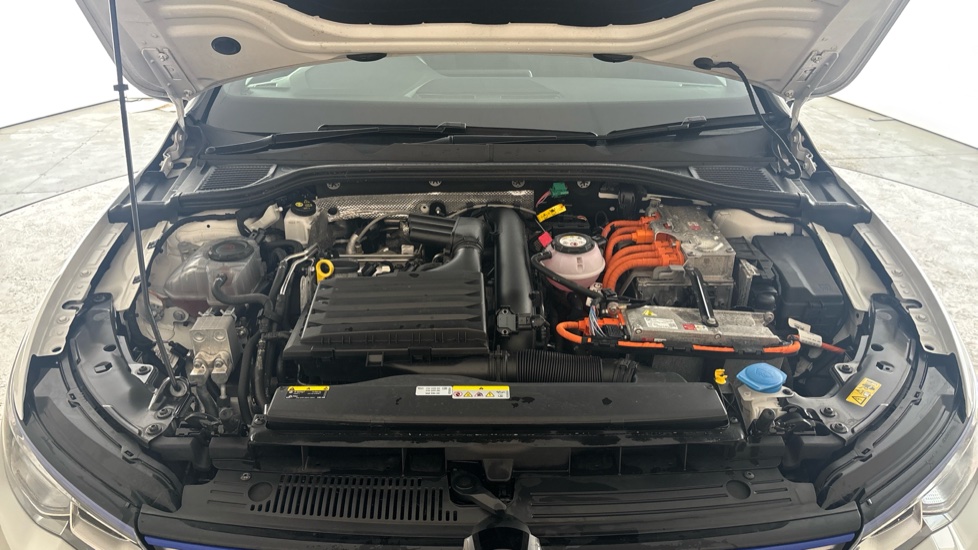 VOLKSWAGEN GOLF Image 16