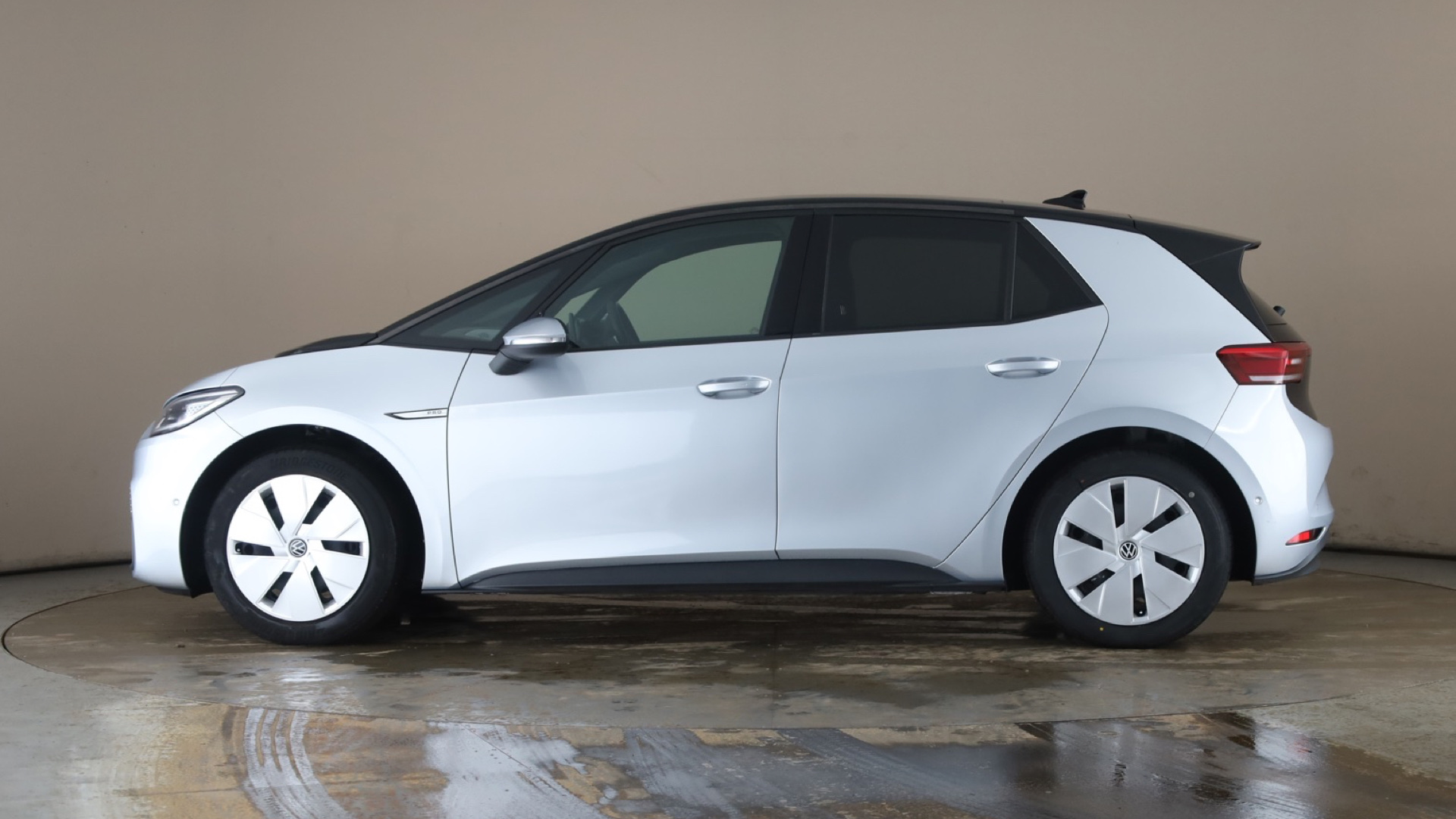 150kW Family Pro Performance 58kWh 5dr Auto [2022]