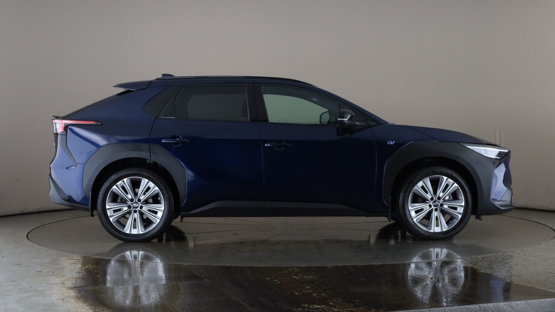 4058397 150kW Touring 71.4kWh 5dr Auto AWD