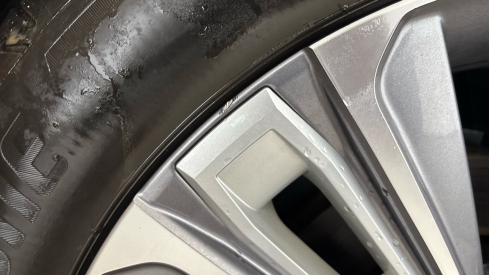 SUBARU SOLTERRA scuff