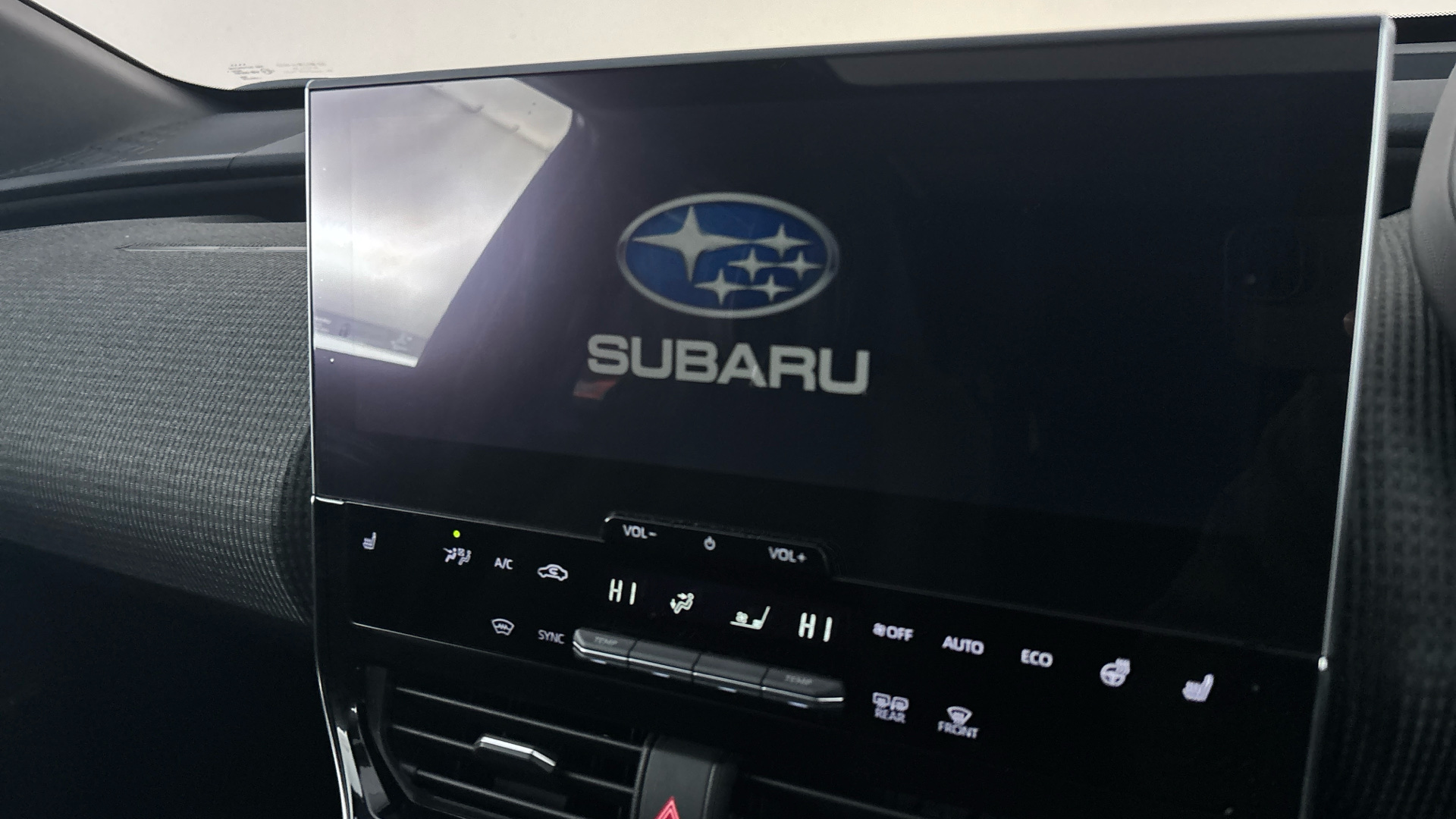 4058397 150kW Touring 71.4kWh 5dr Auto AWD