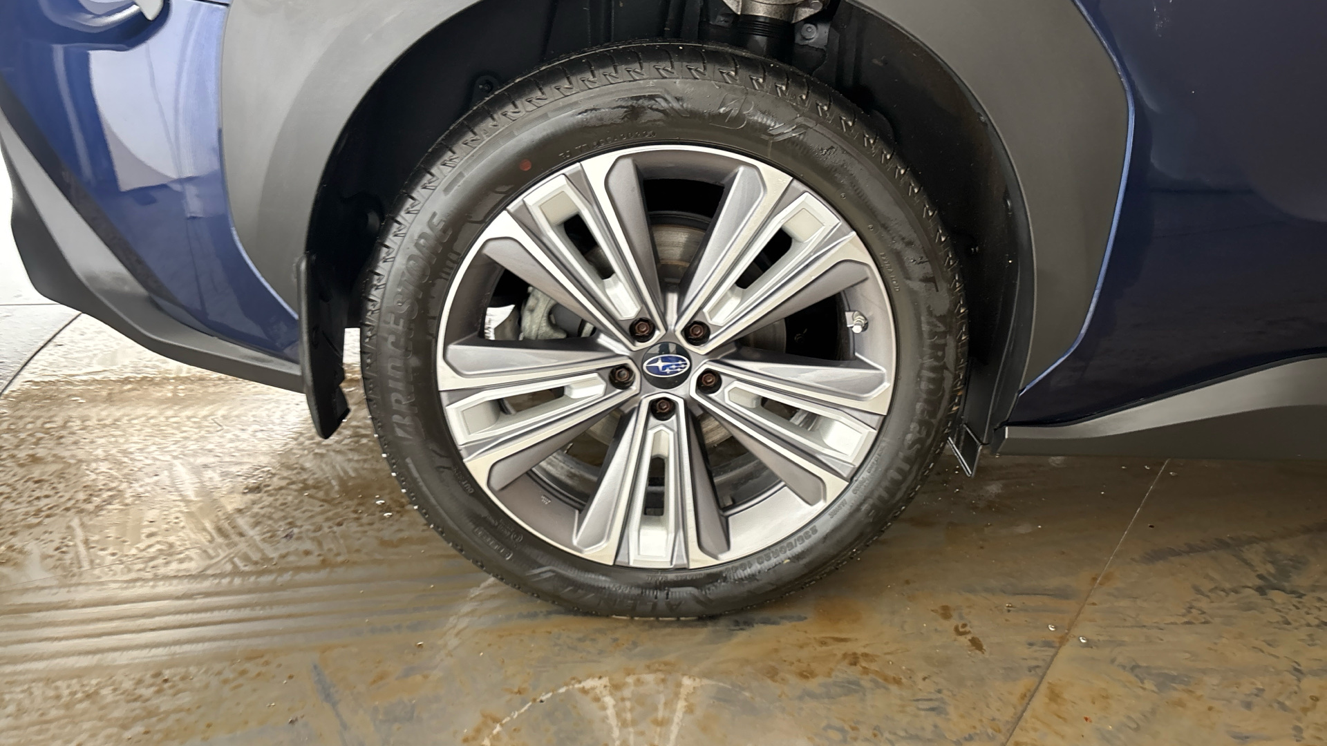 4058397 150kW Touring 71.4kWh 5dr Auto AWD