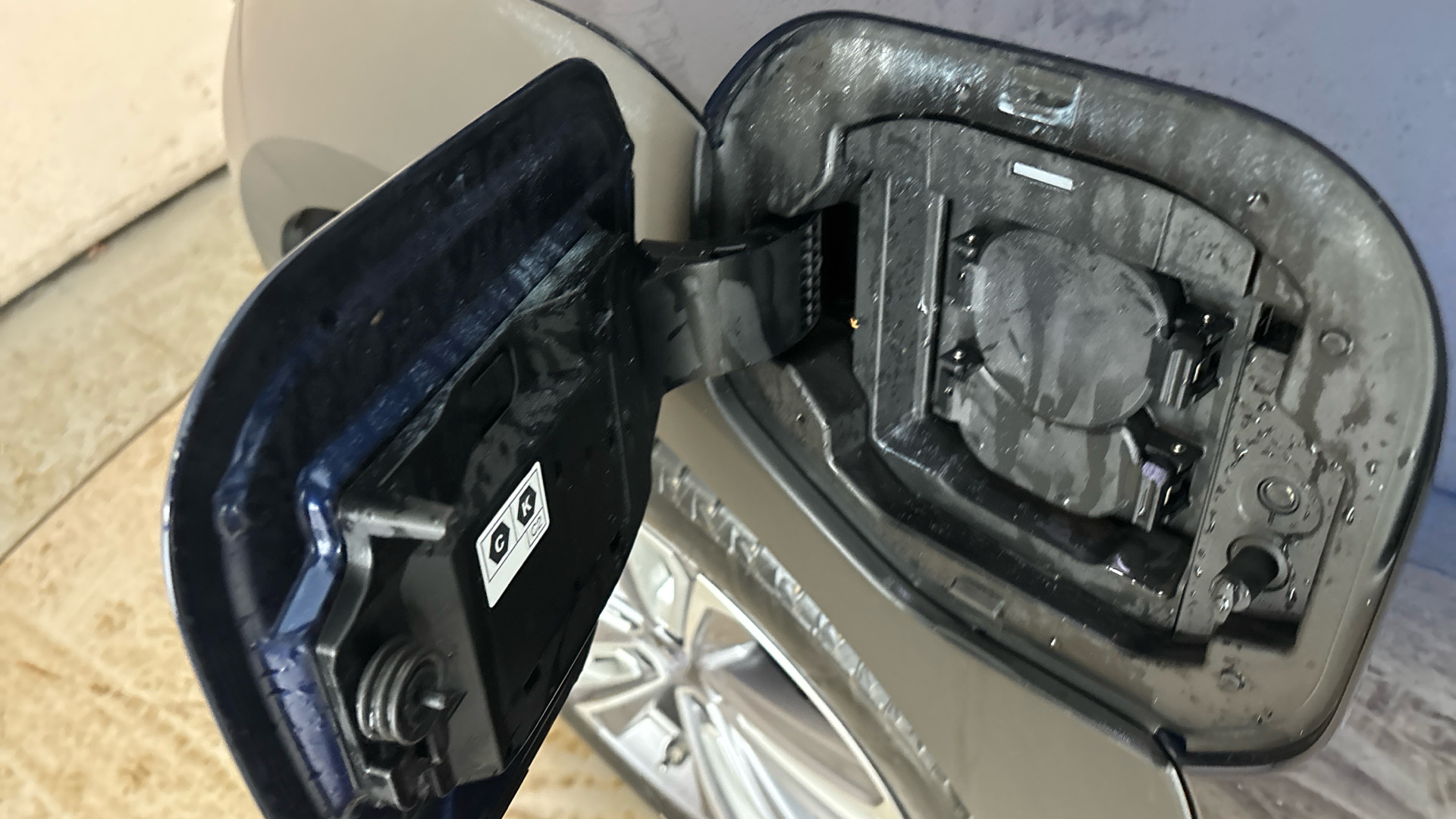 4058397 150kW Touring 71.4kWh 5dr Auto AWD