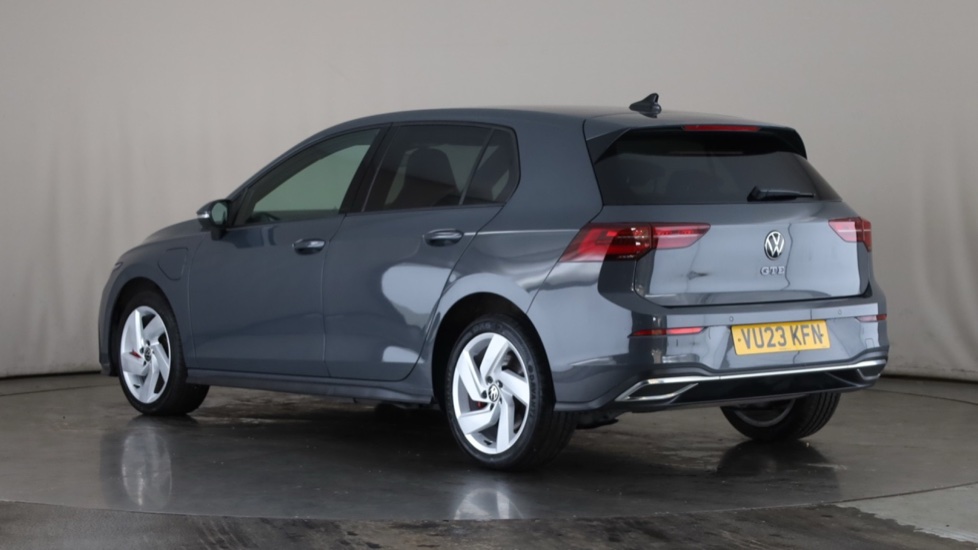 VOLKSWAGEN GOLF Image 3