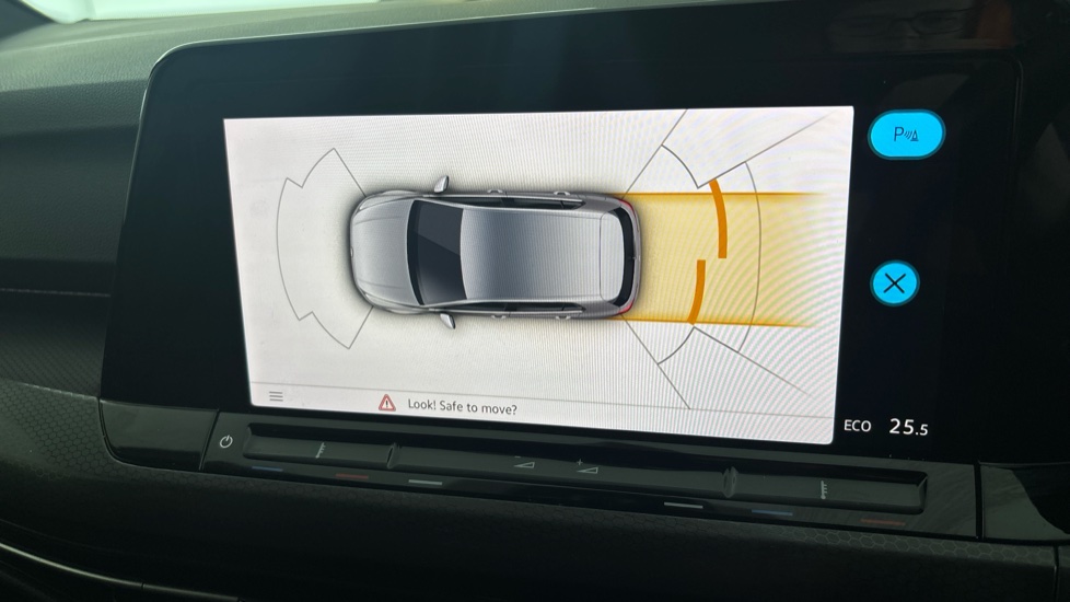 VOLKSWAGEN GOLF parking sensors