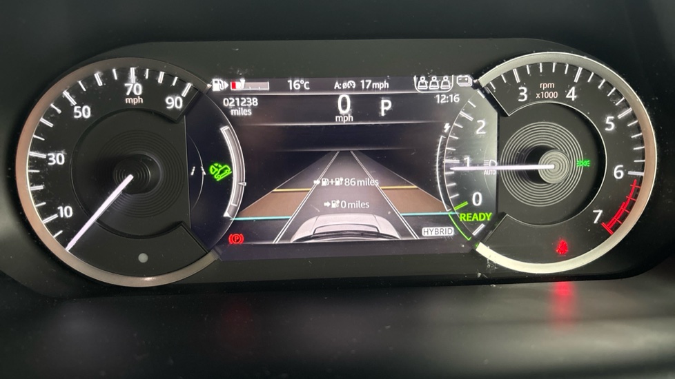 LAND ROVER DISCOVERY SPORT Image 13