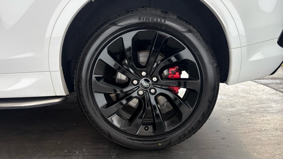 LAND ROVER DISCOVERY SPORT Image 18