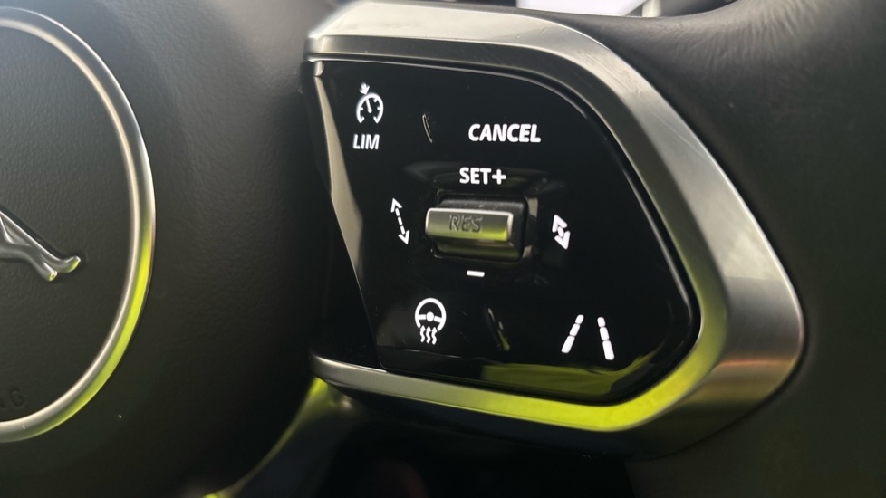 JAGUAR I-PACE ESTATE SPECIAL EDITIONS 294kW EV400 HSE Black 90kWh 5dr Auto [11kW Charger