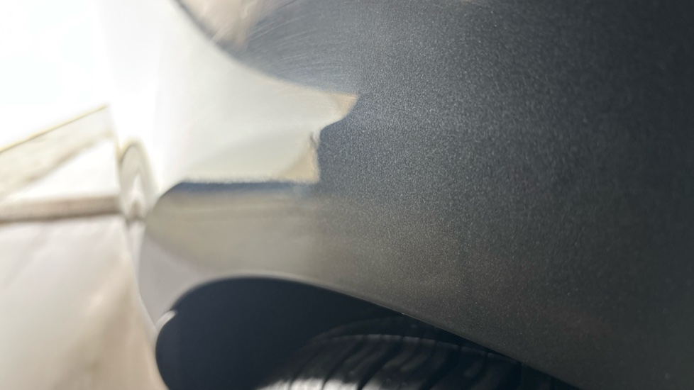 LAND ROVER RANGE ROVER SPORT Dent