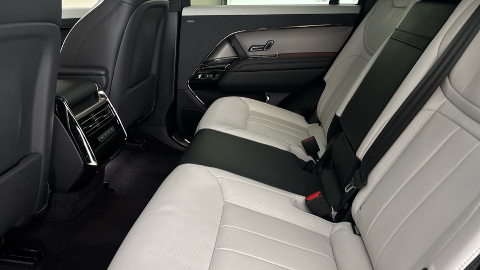 LAND ROVER RANGE ROVER SPORT Image 14