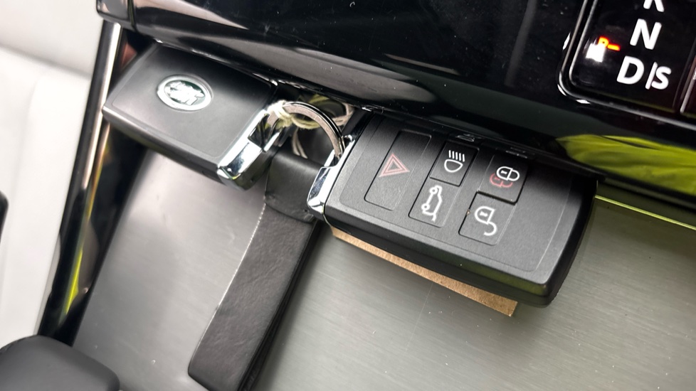 LAND ROVER RANGE ROVER SPORT 2 keys