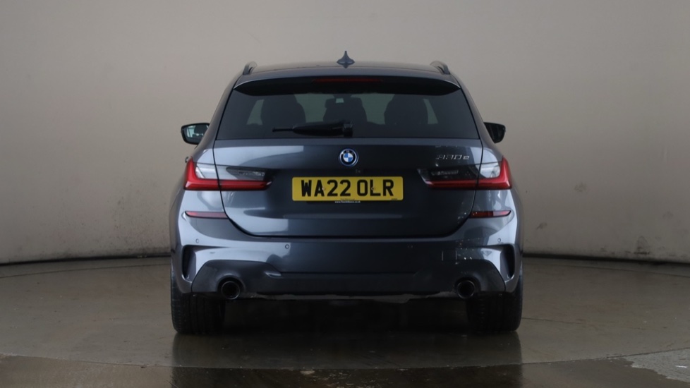 BMW 3 SERIES Image 4