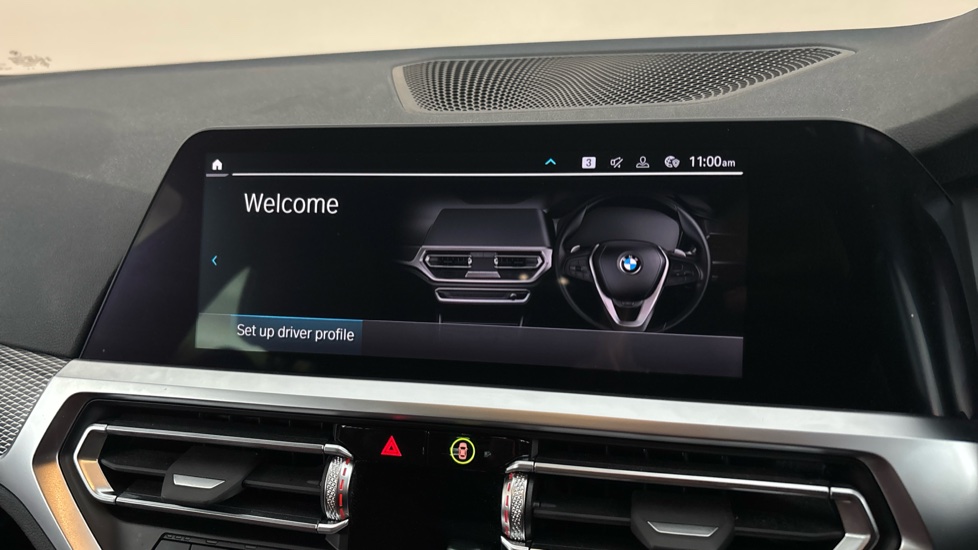 BMW 3 SERIES Image 12