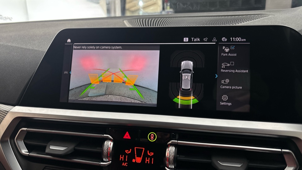 BMW 3 SERIES reverse camera