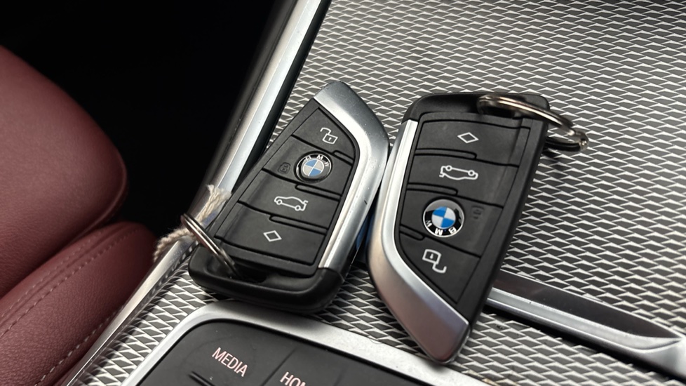 BMW 3 SERIES 2 keys