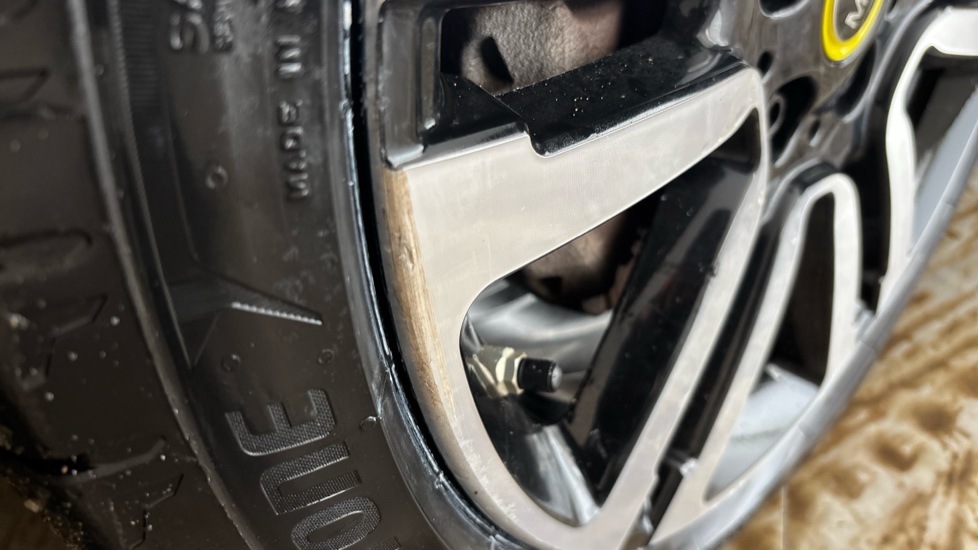 MINI HATCHBACK Scuff