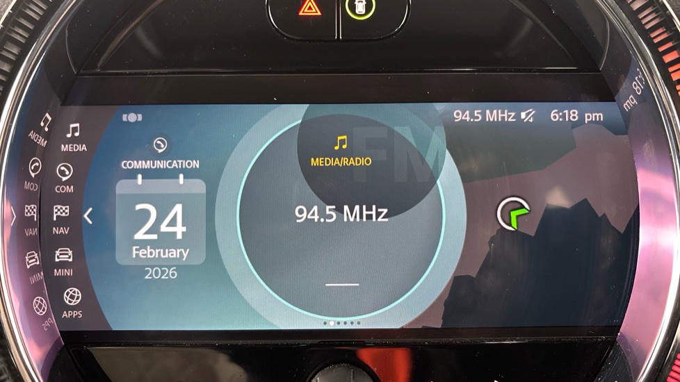 MINI HATCHBACK Image 12