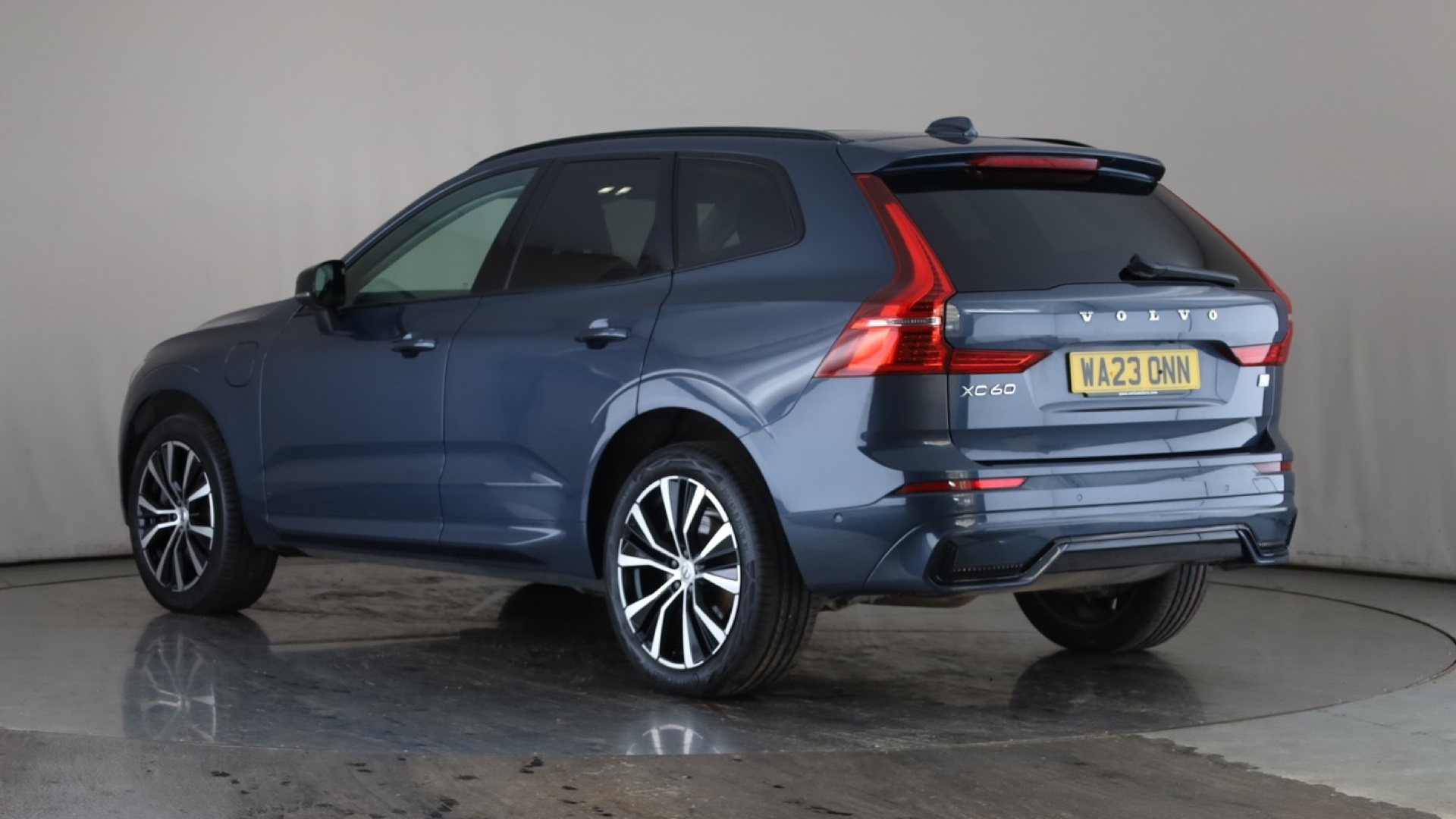 2.0 T6 [350] RC PHEV Plus Dark 5dr AWD Geartronic