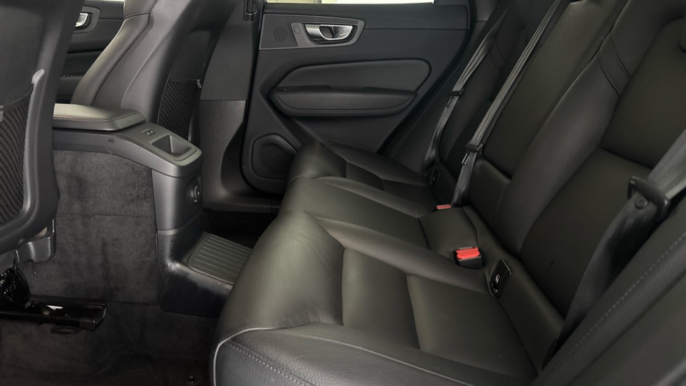 VOLVO XC60 Image 14